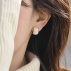 Vague Ivory Earrings
